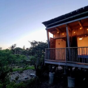Деревянное шале на сваях в Baia de Maputo Lodge