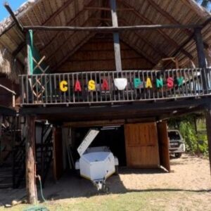Chalé de colmo na Casa Pansy, praia da Barra