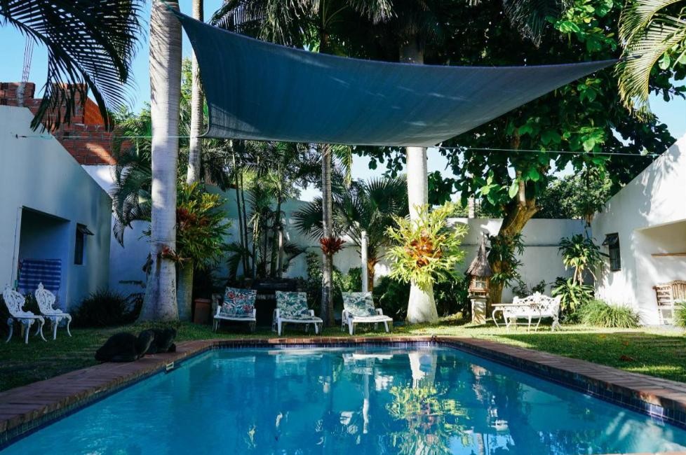 Piscine et jardin de Moonstone Lodge, Ponta do Ouro
