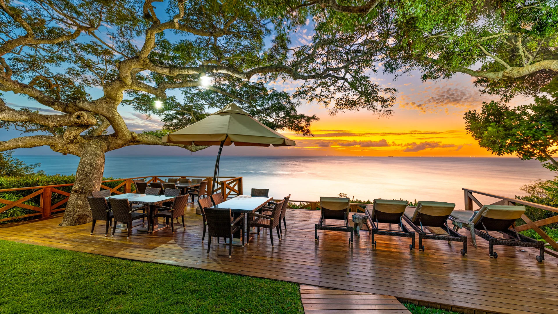 Aerial view of Nahyeeni Lodge on Inhaca Island, Mozambique