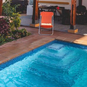 Residencial Palmeiras, Maputo — swimming pool at the guest house, photograph from the property's official website