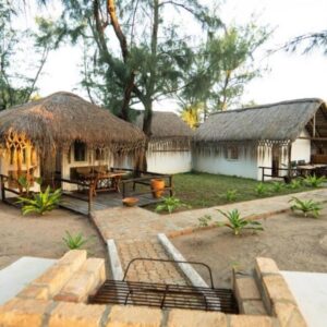 Chalets au toit de chaume et jardin de Tofo Beach Gardens, Tofo