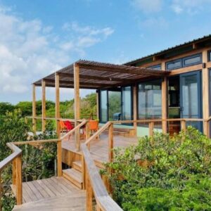 Деревянная терраса и вилла Villa Achado, Машангуло