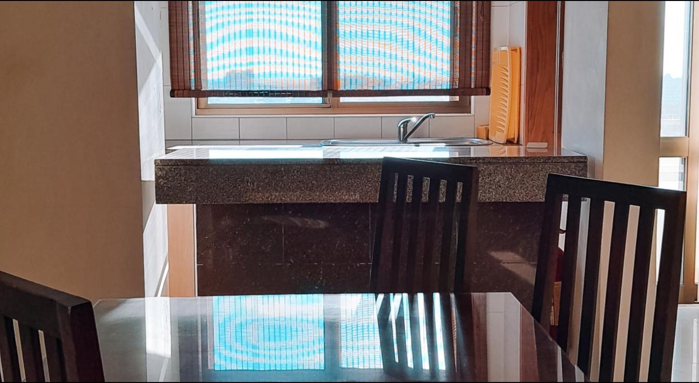 Мини-кухня в люксе VIP Executive Suites Maputo