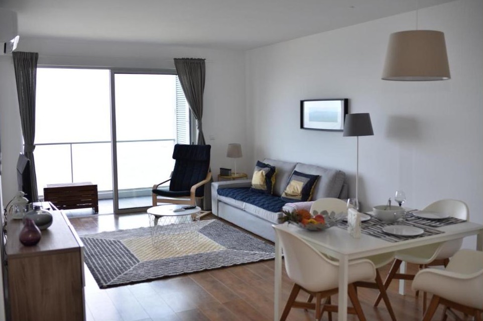 Wohn- und Essbereich eines Apartments in Xenon Urban Apartments, Maputo